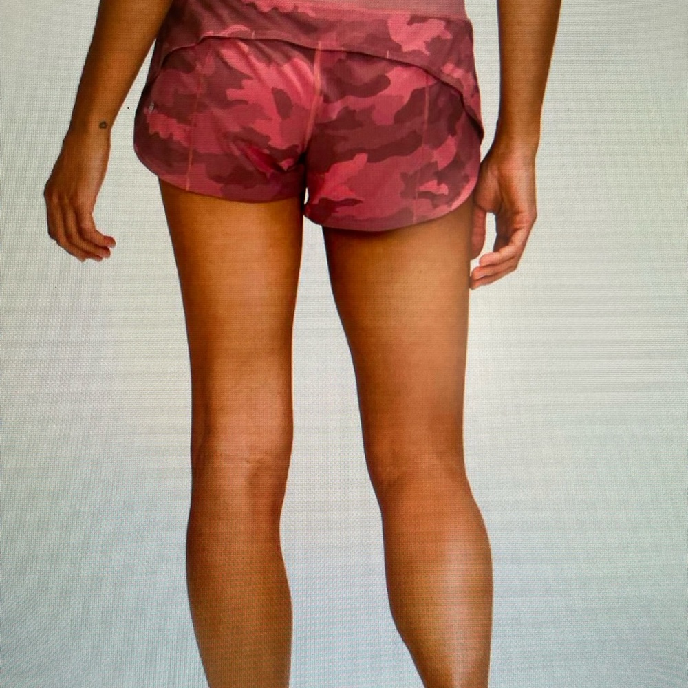 Lululemon Speed Up Low-Rise Short 2.5", Size 6, Camo Brier Rose / Spiced Chai - Picture 8 of 9